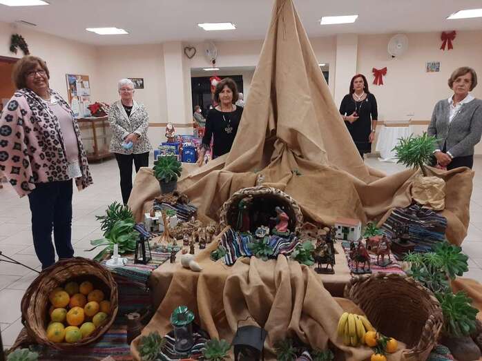 Socias del colectivo asistentes al acto del pasado viernes en el local de la calle El Roque/TA.